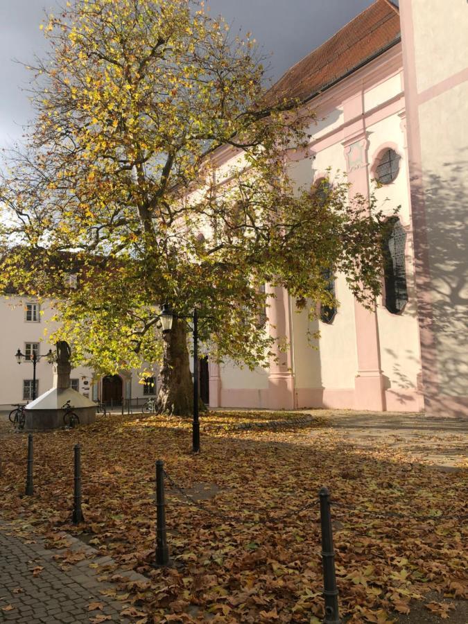 Gaestehaus An Der Frauenkirche Gunzburg Bagian luar foto